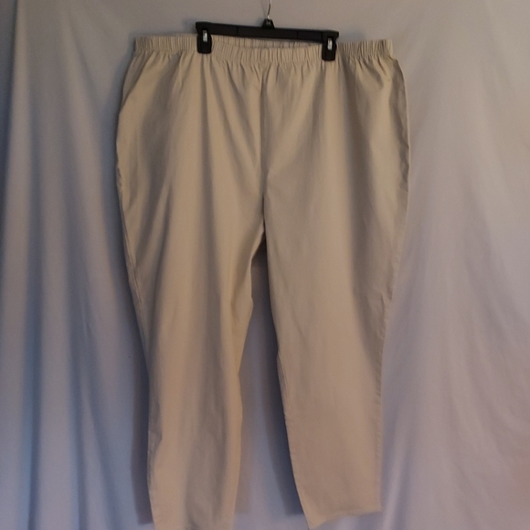 Womans Tan Jeans - Picture 1 of 6